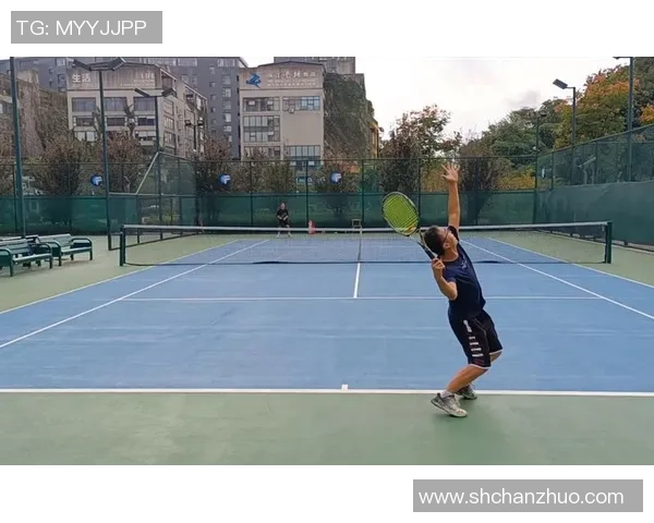 南京网球队的个人能力揭秘:网球巨献背后的训练与成长之路